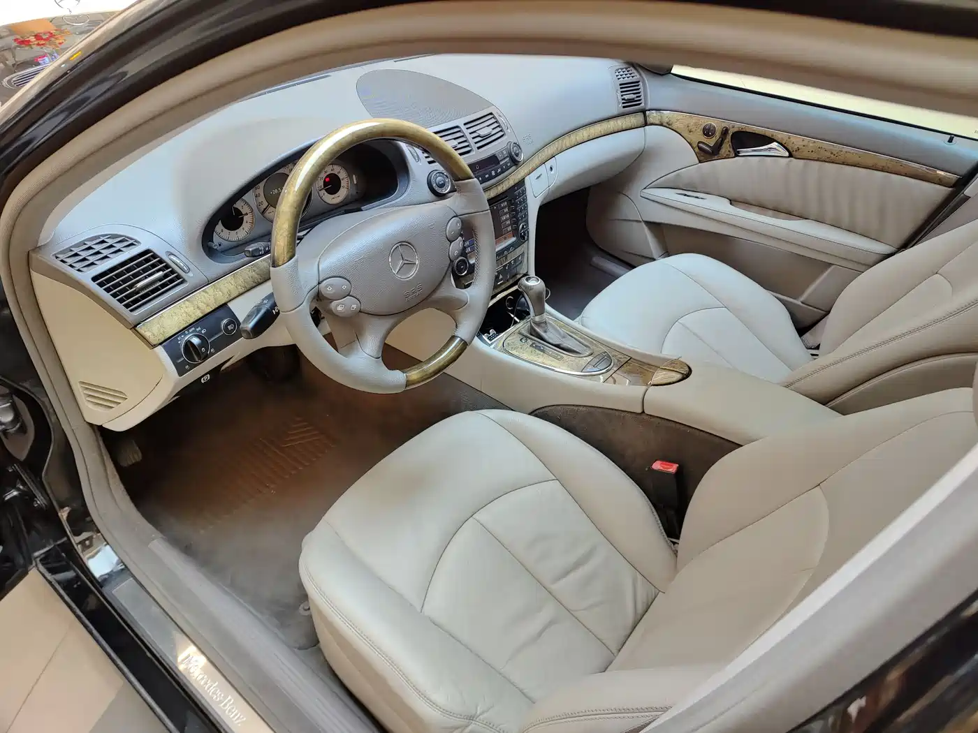Mercedes-Benz E-Class 2007 E 350 Fashion фото 9