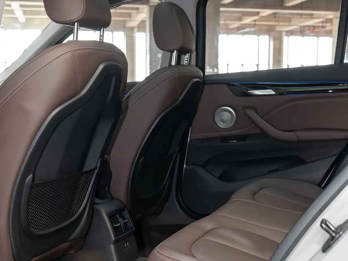BMW X1 2022 sDrive20Li Premium фото 17