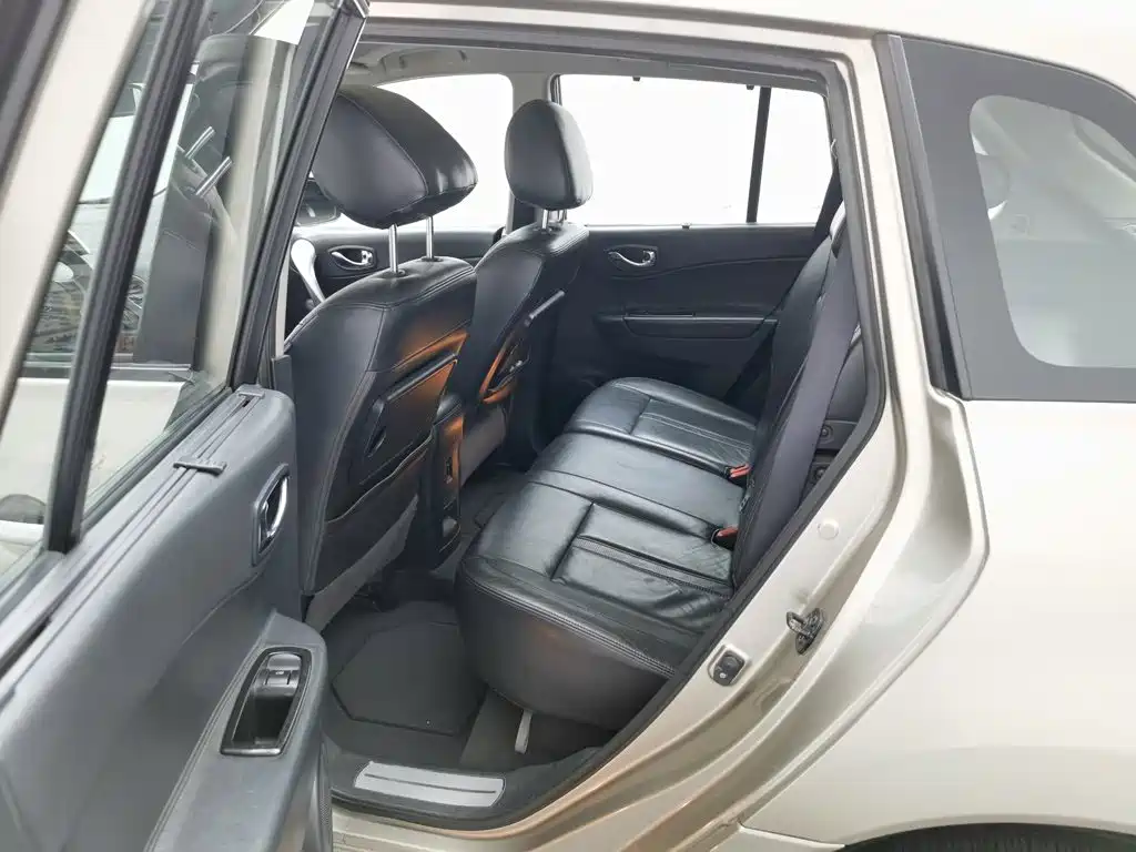 Renault Koleos (Import) 2010 2010 2.5L 4WD Comfort