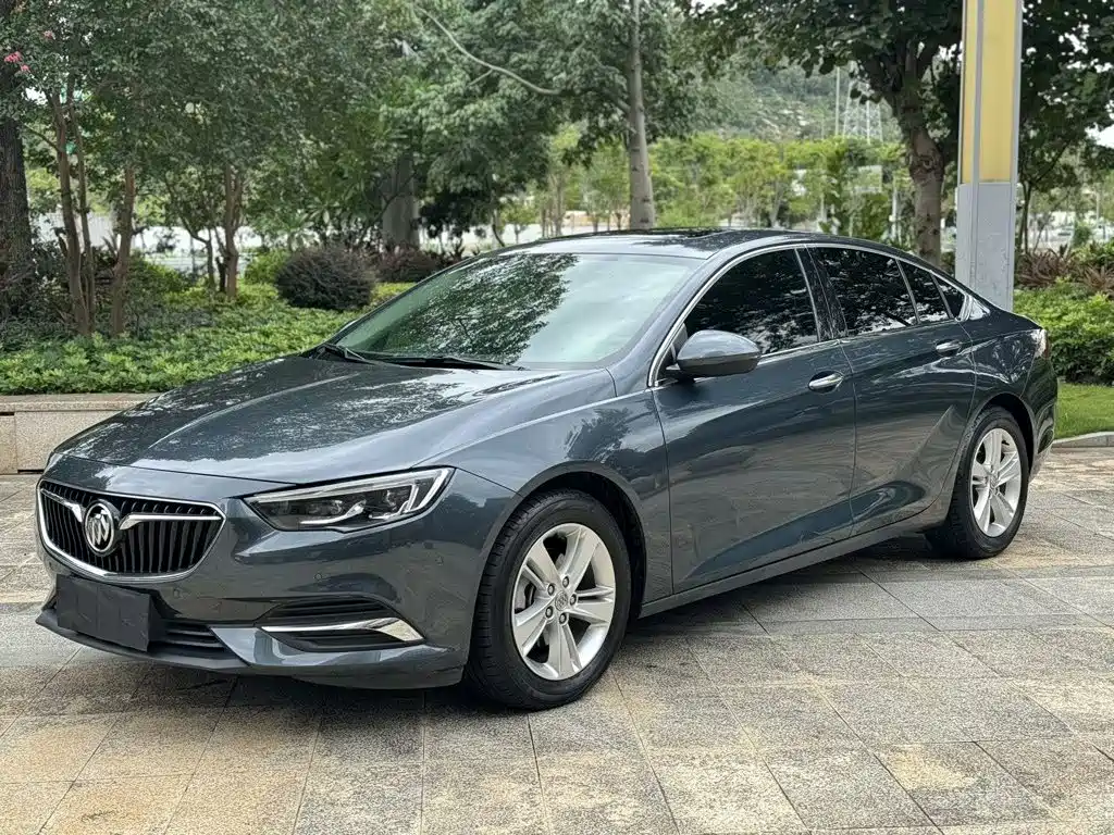 Фото 1 - Buick Regal