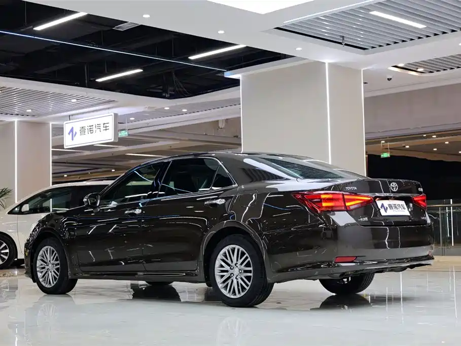 Toyota Crown 2017 2.0T Sport Edition фото 5