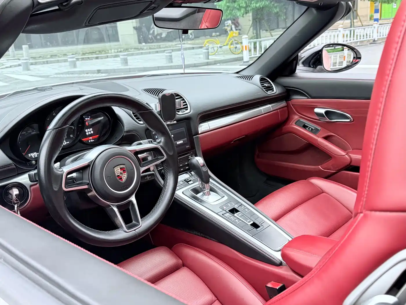 Porsche 718 2018 Boxster 2.0T фото 8