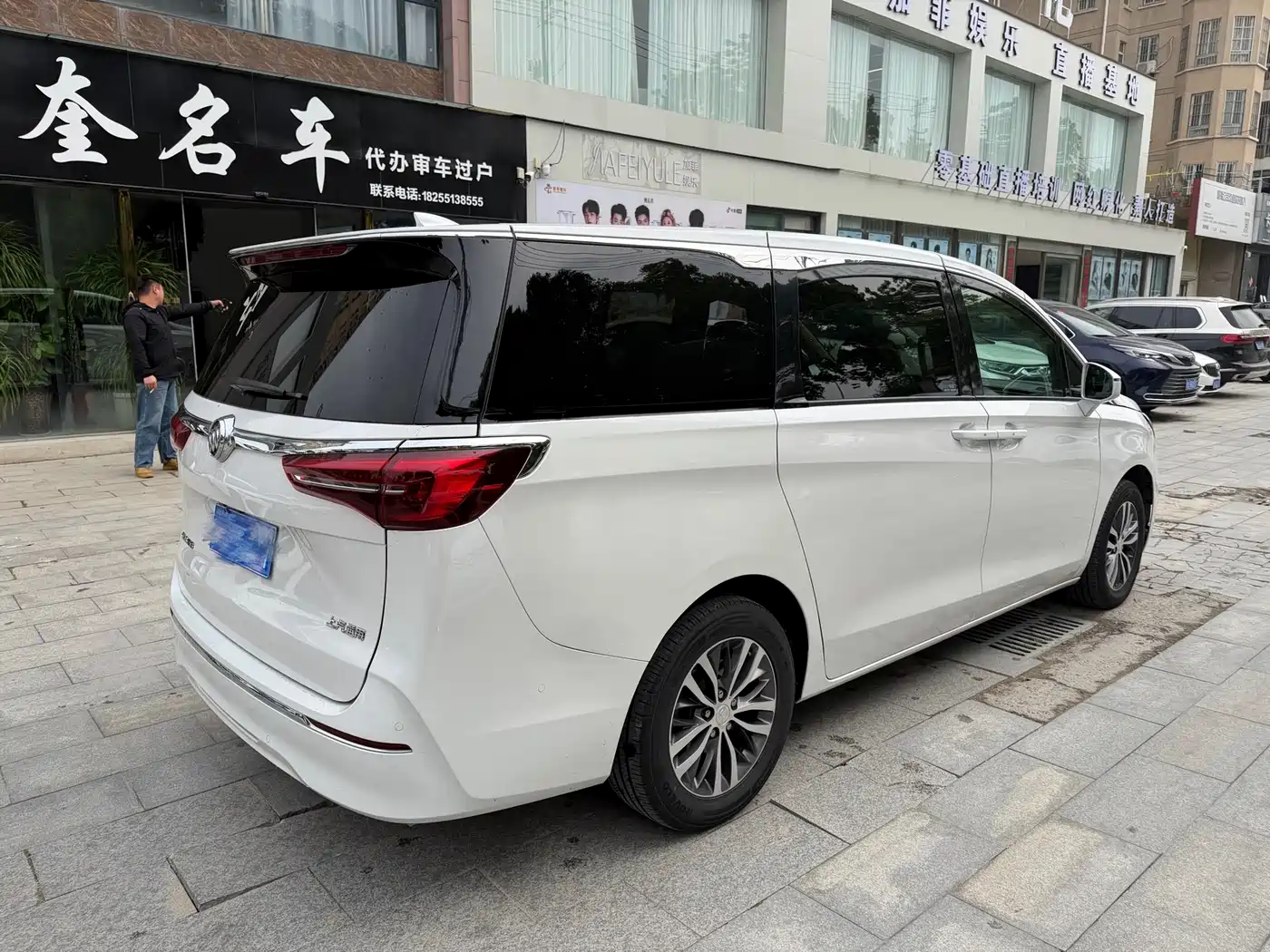 Buick GL8 2020 Model ES Landglory 653T Premium фото 6