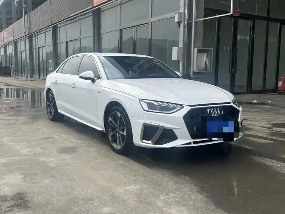 Audi A4L 2020 40 TFSI Fashion Dynamic Edition фото 3