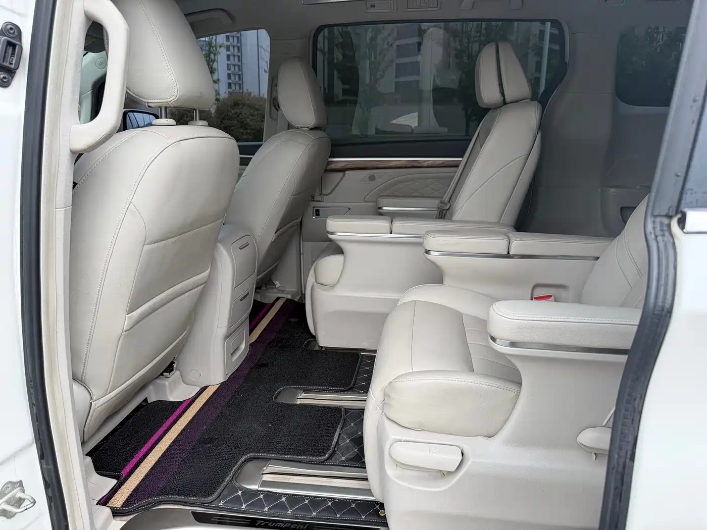GAC Trumpchi Trumpchi M8 2020 Pilot 390T Prestige Edition фото 14