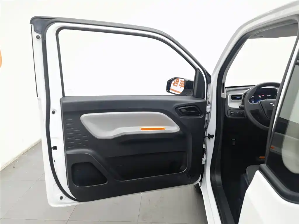 WULING AUTOMOBILE HONGGUANG MINIEV