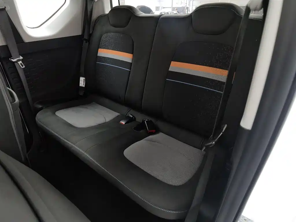 WULING AUTOMOBILE HONGGUANG MINIEV