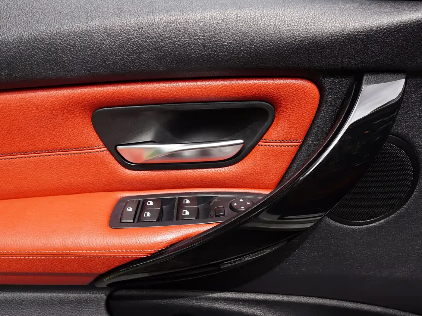 Photo 19 - BMW 3 Series