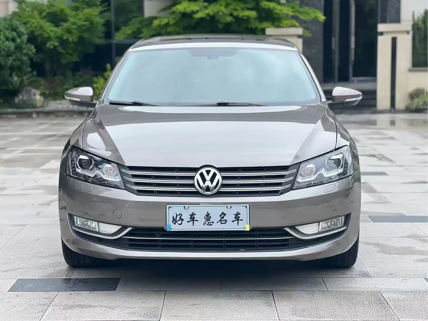Volkswagen Passat 2013 2.0TSI DSG Zhizun фото 2