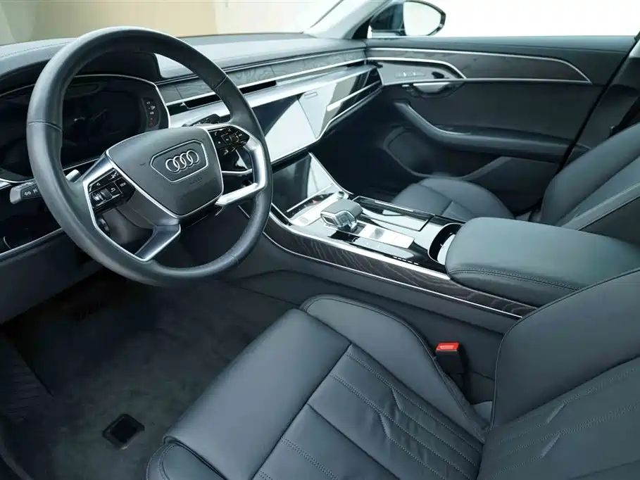 Audi A8 2023 A8L 45 TFSI quattro Luxury фото 10
