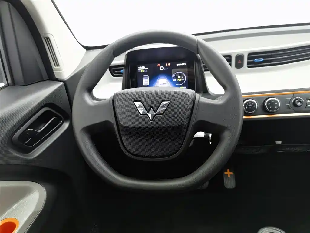 WULING AUTOMOBILE HONGGUANG MINIEV