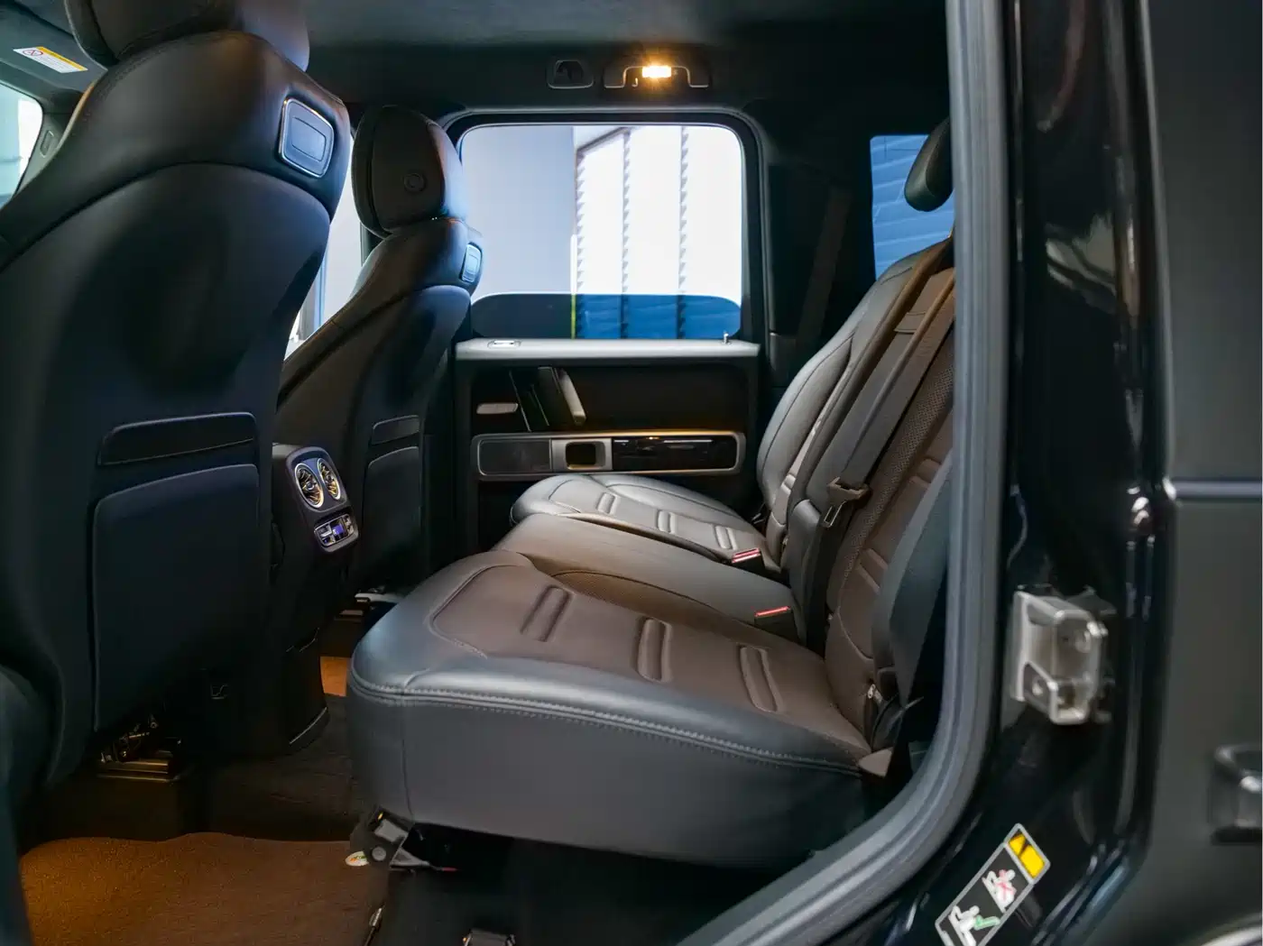 Mercedes-Benz G-Class 2023 G 500 фото 17