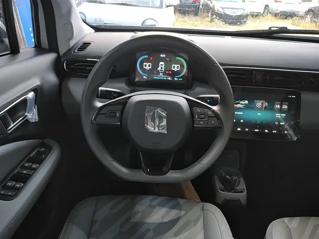 ZERO-RUNNING CAR ZERO RUN T03
