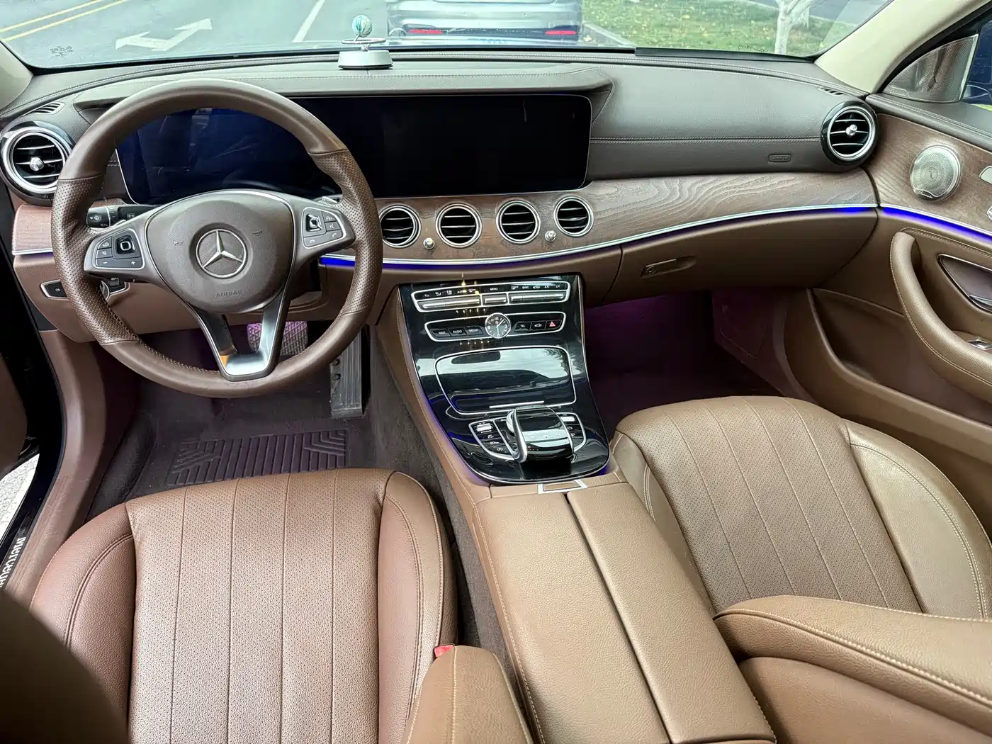 Mercedes-Benz E-Class 2017 E 300 L Luxury фото 4
