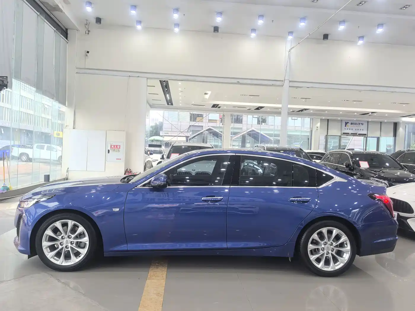 CADILLAC CT5