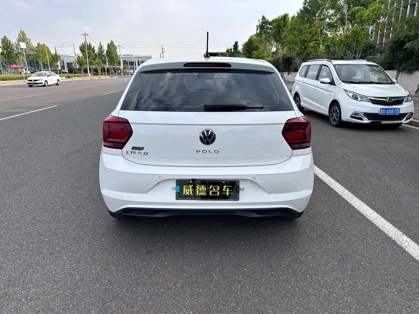Volkswagen Polo 2021 Plus 1.5L Automatic Colorful Tech Edition фото 4