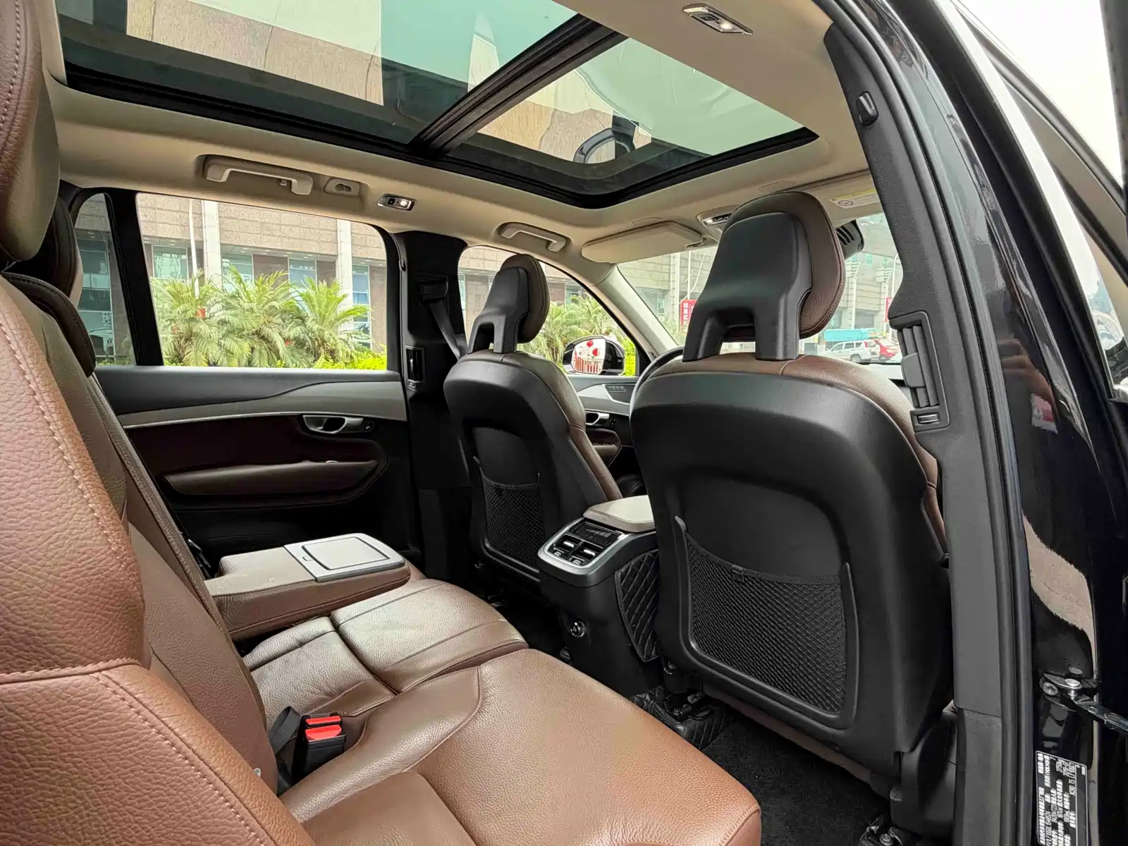 Фото 13 - Volvo XC90