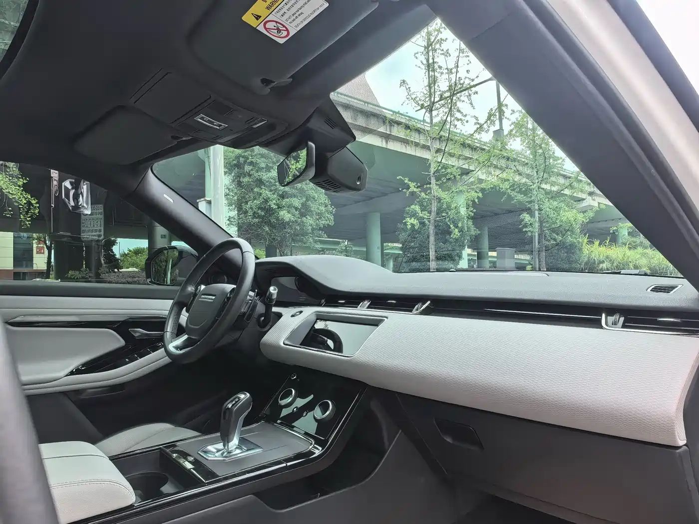 Land Rover Range Rover Evoque 2020 249PS Youth Edition фото 16