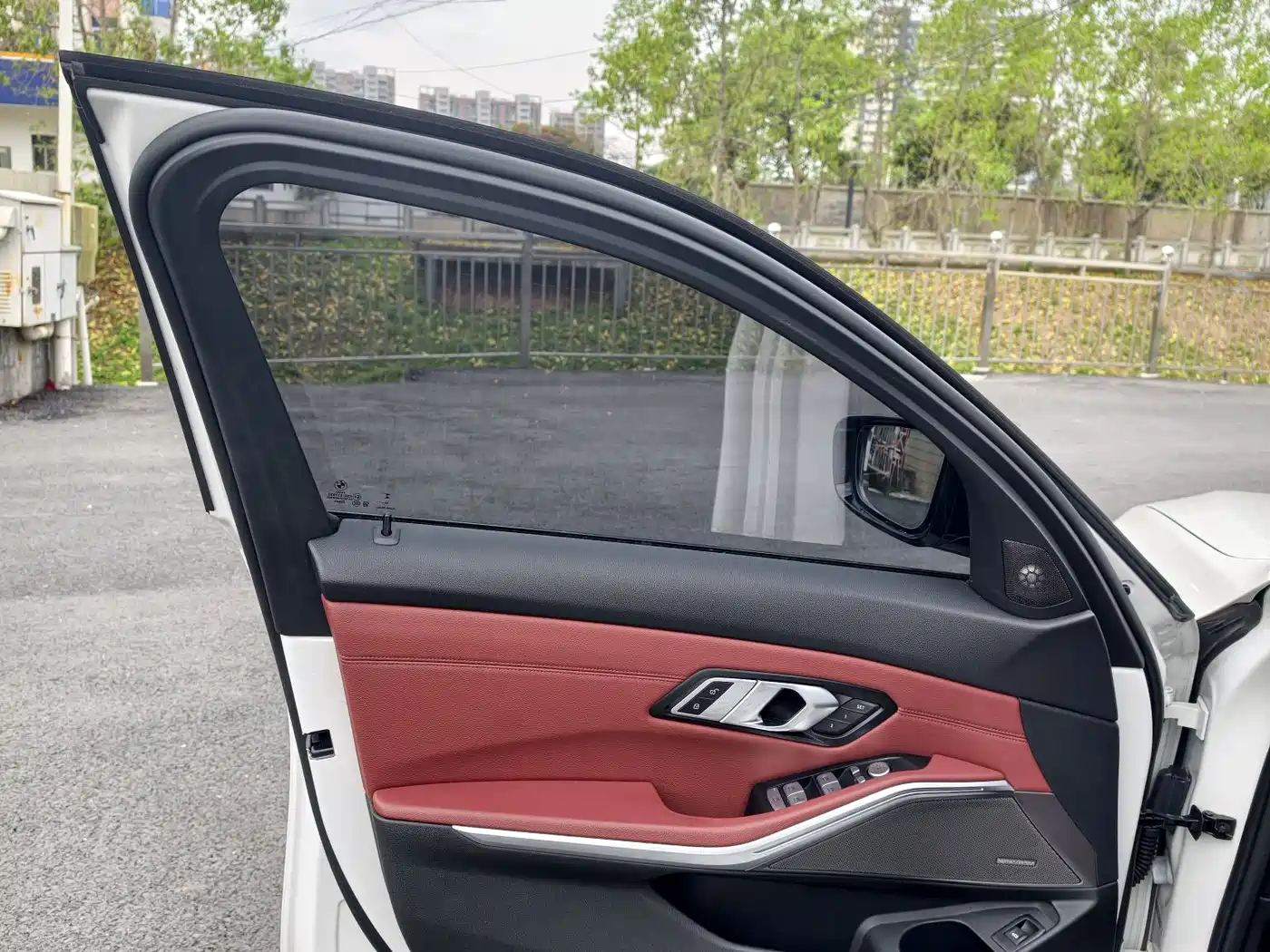 BMW 3 Series 2023 325Li M Sport Black Night Package фото 17