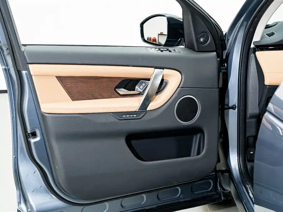 Land Rover Discovery Sport 2024 Performance Technology Edition фото 16