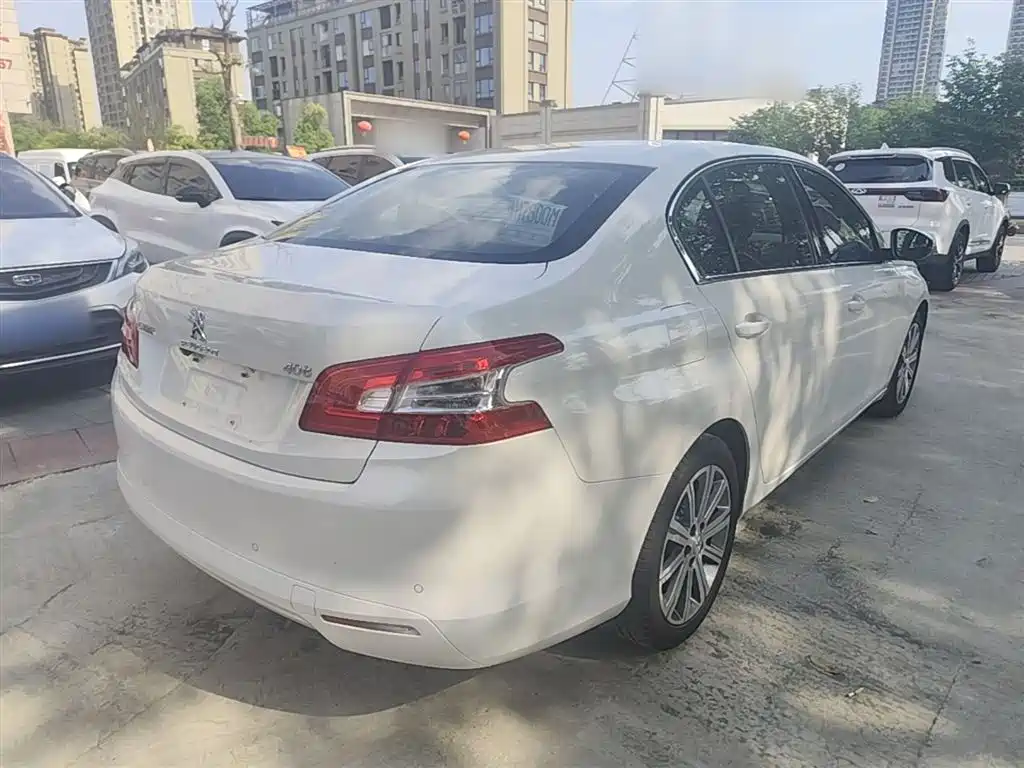 Peugeot 408 2014 1.8L Automatic Luxury Edition фото 7