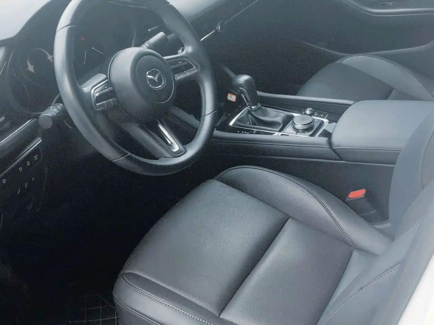Фото 4 - Mazda Mazda 3