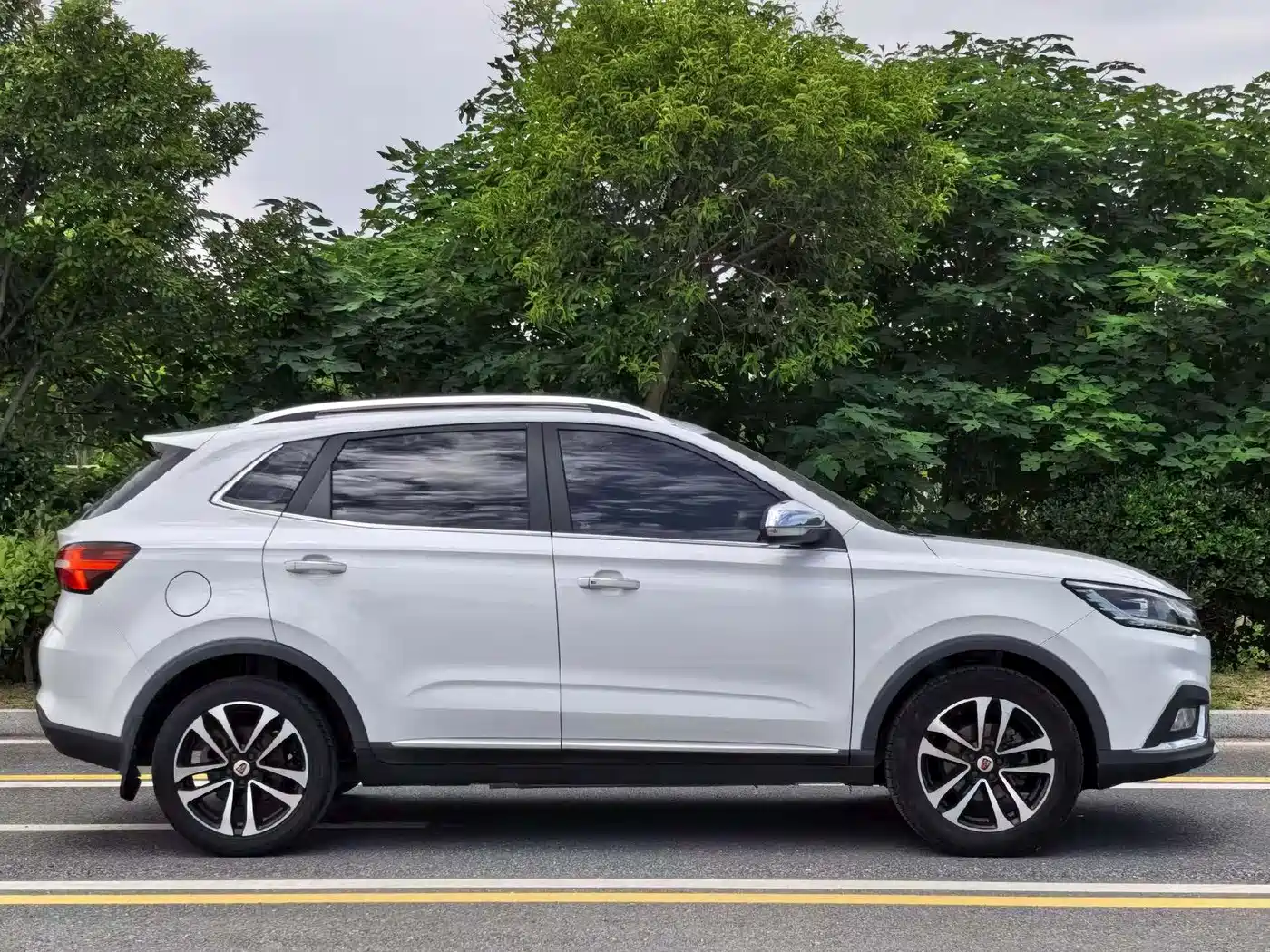 Roewe RX3 2019 2018 1.6L CVT Internet Smart Edition