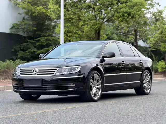  Volkswagen Phaeton 2015 Model 3.6L Premium Edition