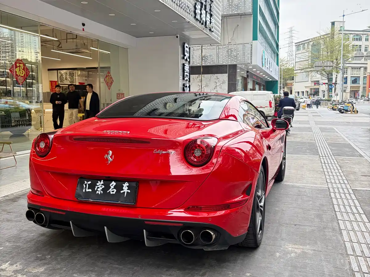 Ferrari California T 2015 2015 3.9T Standard