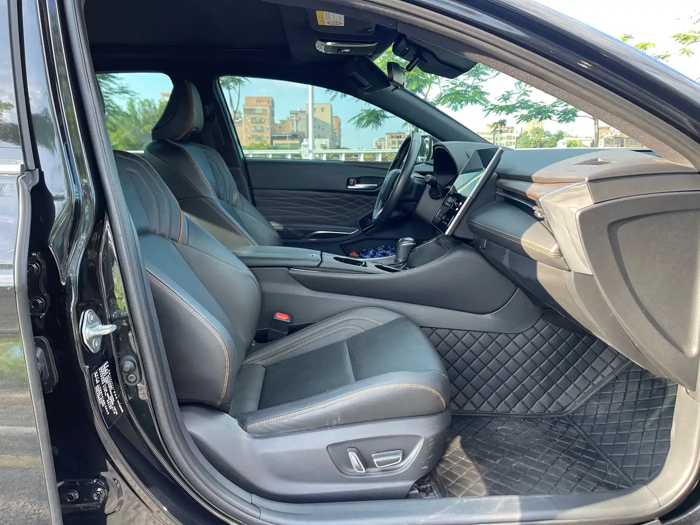 Toyota Avalon 2024 Model Hybrid 2.0L Premium Selection Edition фото 10