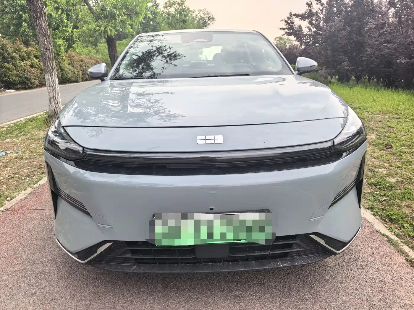 Geely Galaxy Galaxy L6 2025 EM-i 140km Explorer+ Edition фото 2