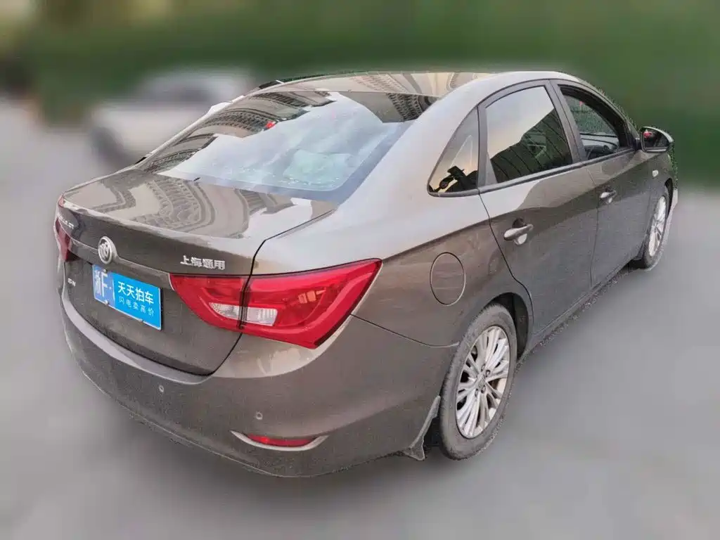 Фото 2 - Buick Excelle