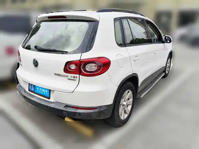 Volkswagen Tiguan 2012 1.8TSI Automatic 4WD Trend Edition — фото 2