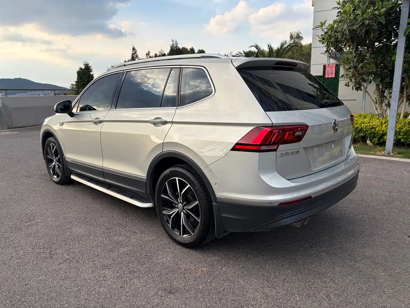 Volkswagen Tiguan L 2020 330TSI Auto 2WD Smart Luxury China VI фото 6