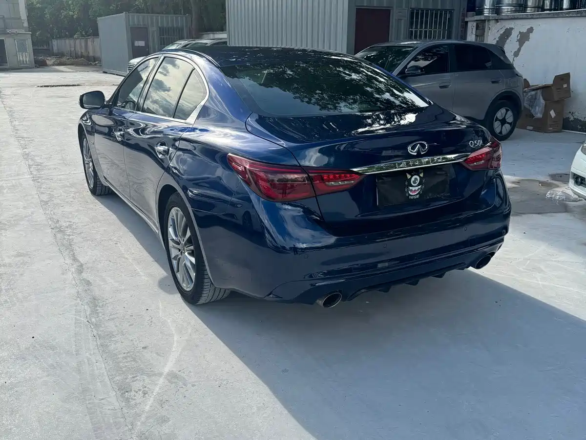 Infiniti Q50L 2019 2018 2.0T Leisure Edition (China VI)