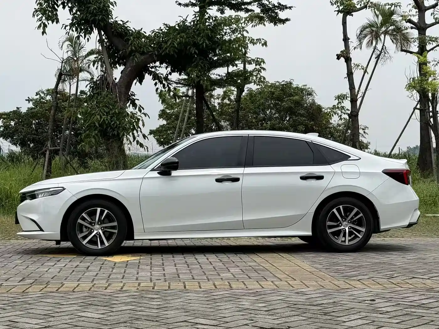 Honda Integra 2024 2023 240TURBO CVT Tech Edition