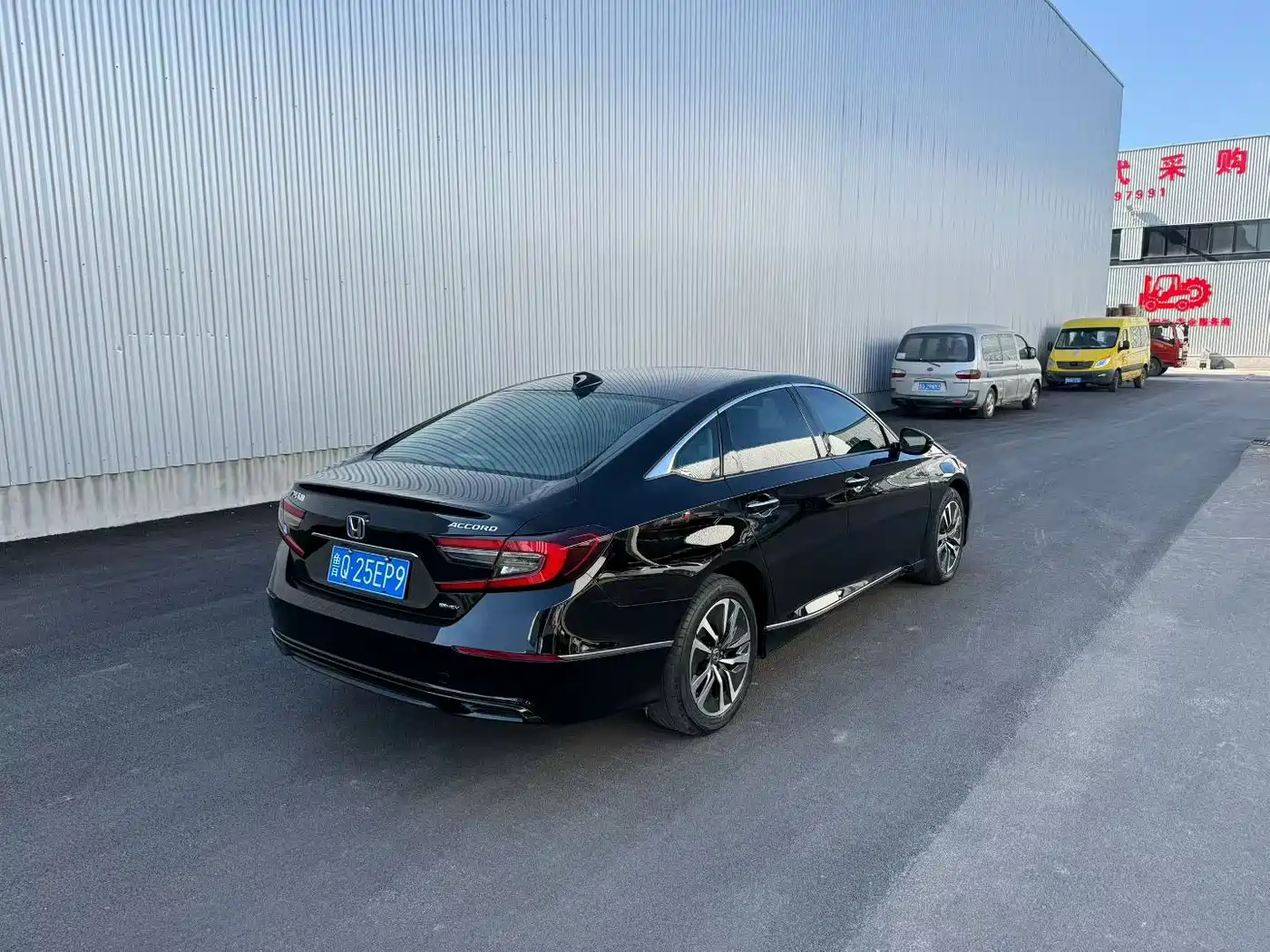 Фото 7 - Honda Accord