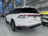 Фото 4 - Lincoln Aviator