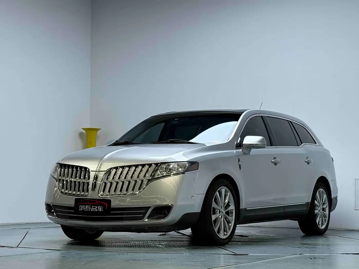 Lincoln MKT 2014 2010 Model 3.5T EcoBoost AWD