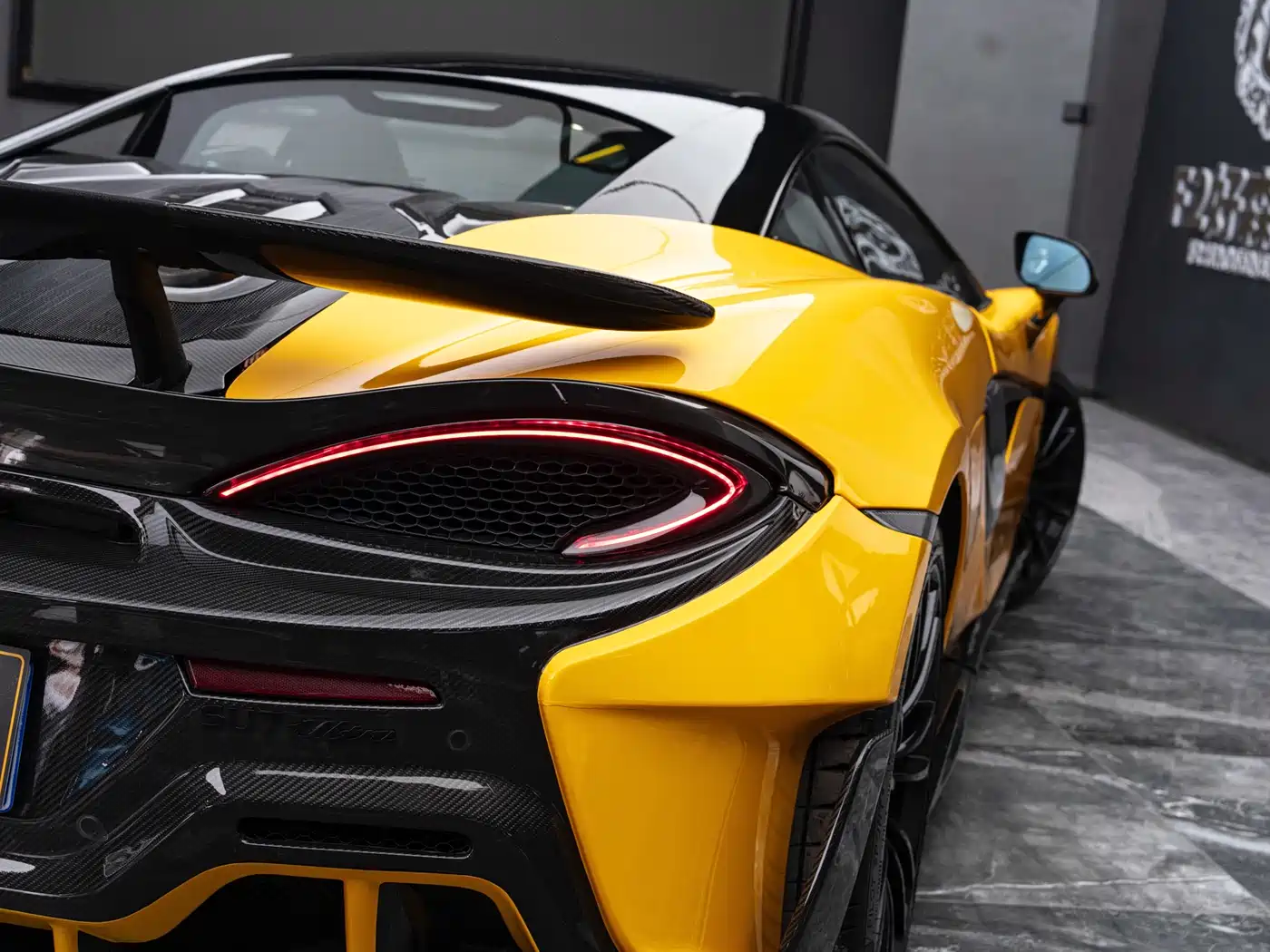 McLaren 570 2019 570S 3.8T Coupe фото 16