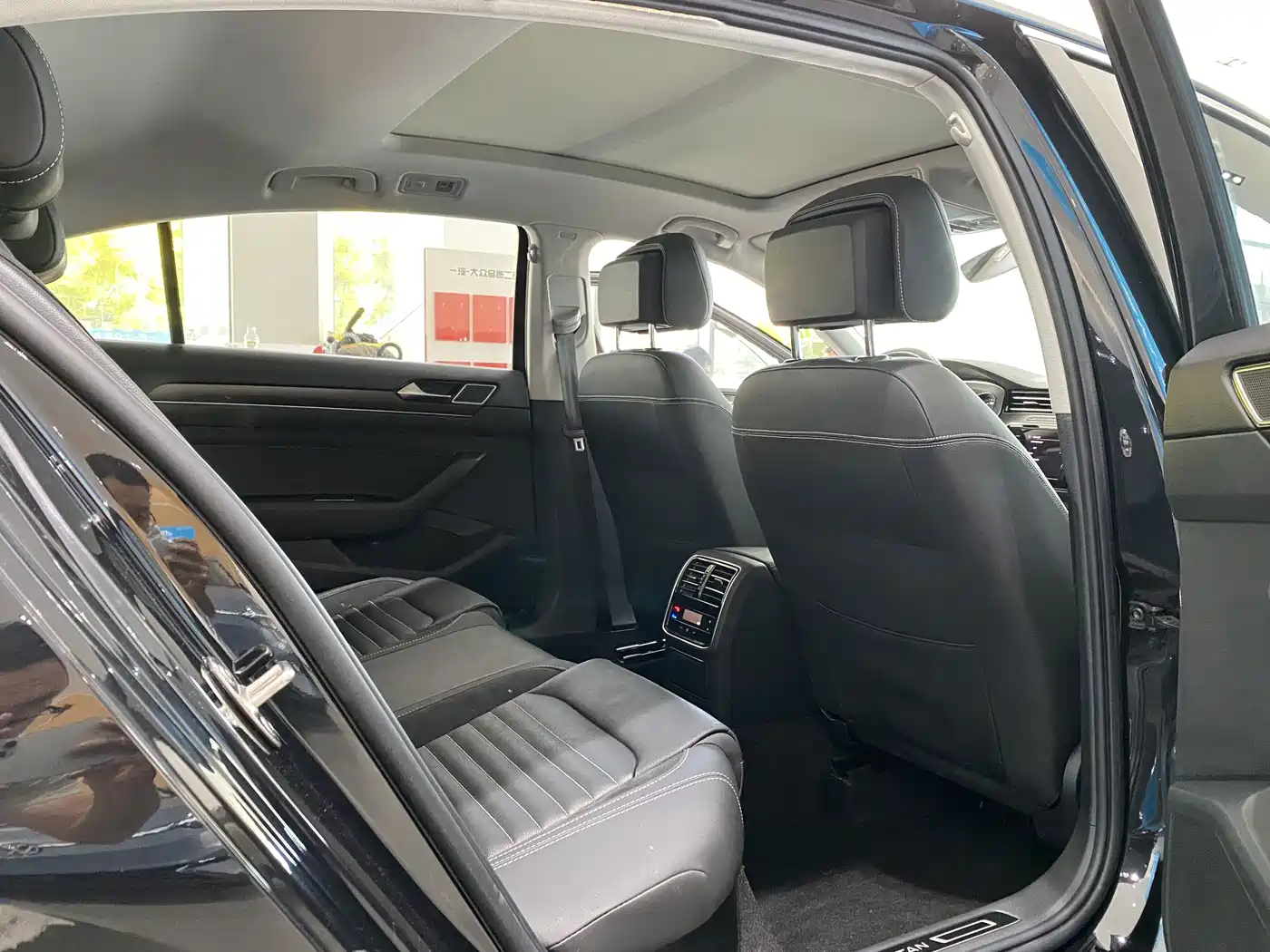 Volkswagen Magotan 2020 330TSI DSG Leading фото 6