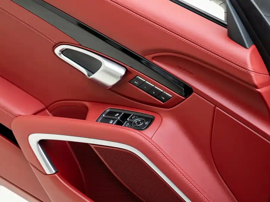 Photo 16 - Porsche 718