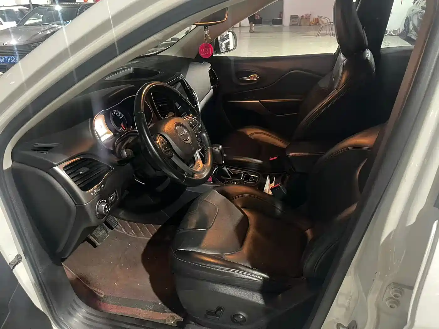 Jeep Cherokee 2020 2019 2.0T 2WD Smart Edition China V