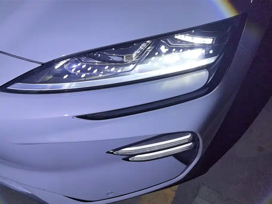 BYD Song PLUS PHEV 2024 Glory Edition EV 520km Premium фото 5