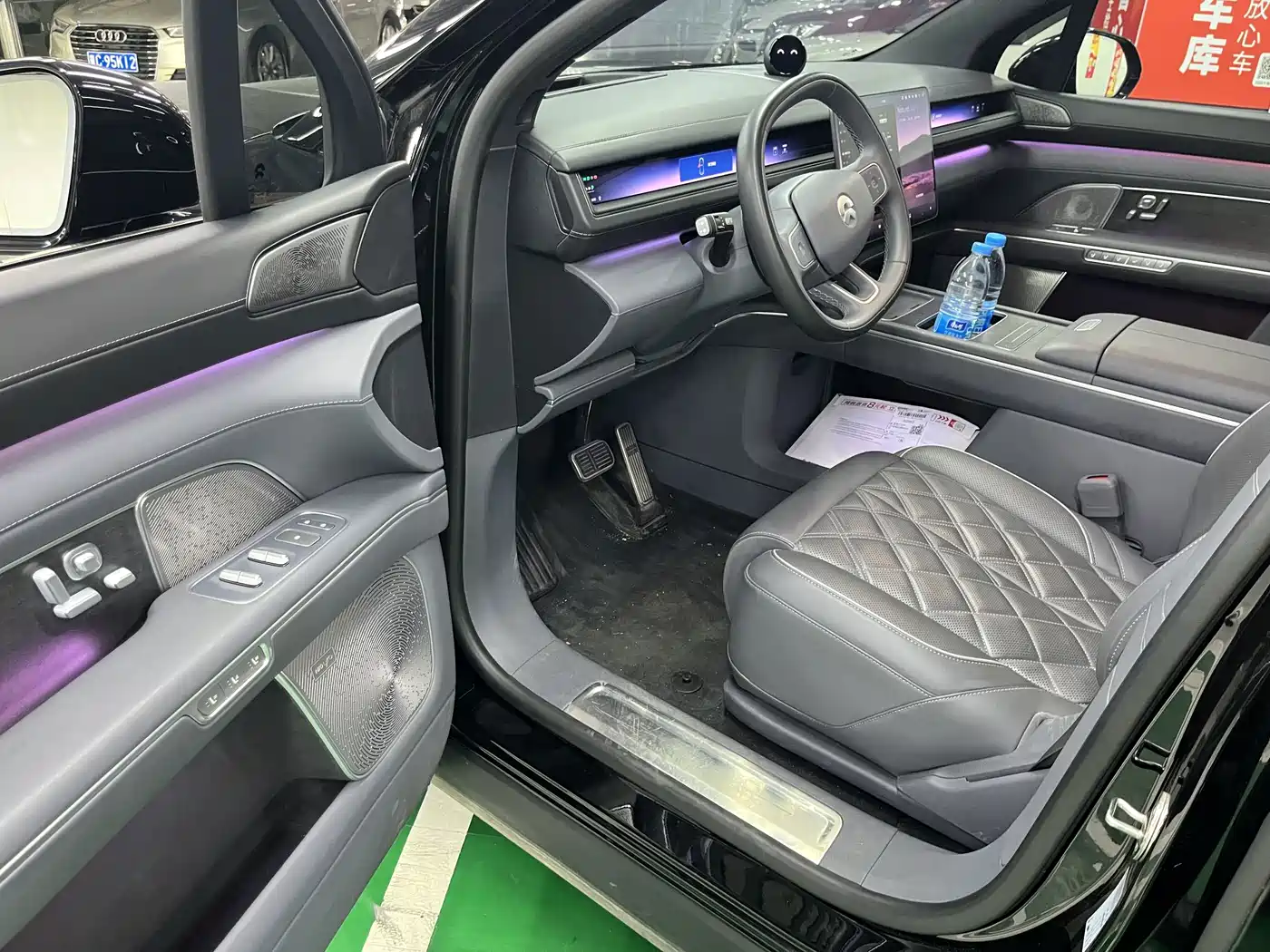 NIO ES8 2026 2025 Model 6-Seat Executive Luxury Edition