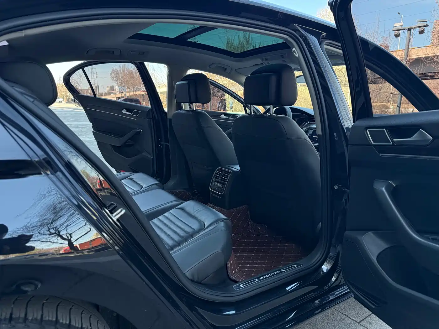 Volkswagen Magotan 2019 330TSI DSG Luxury China V фото 15