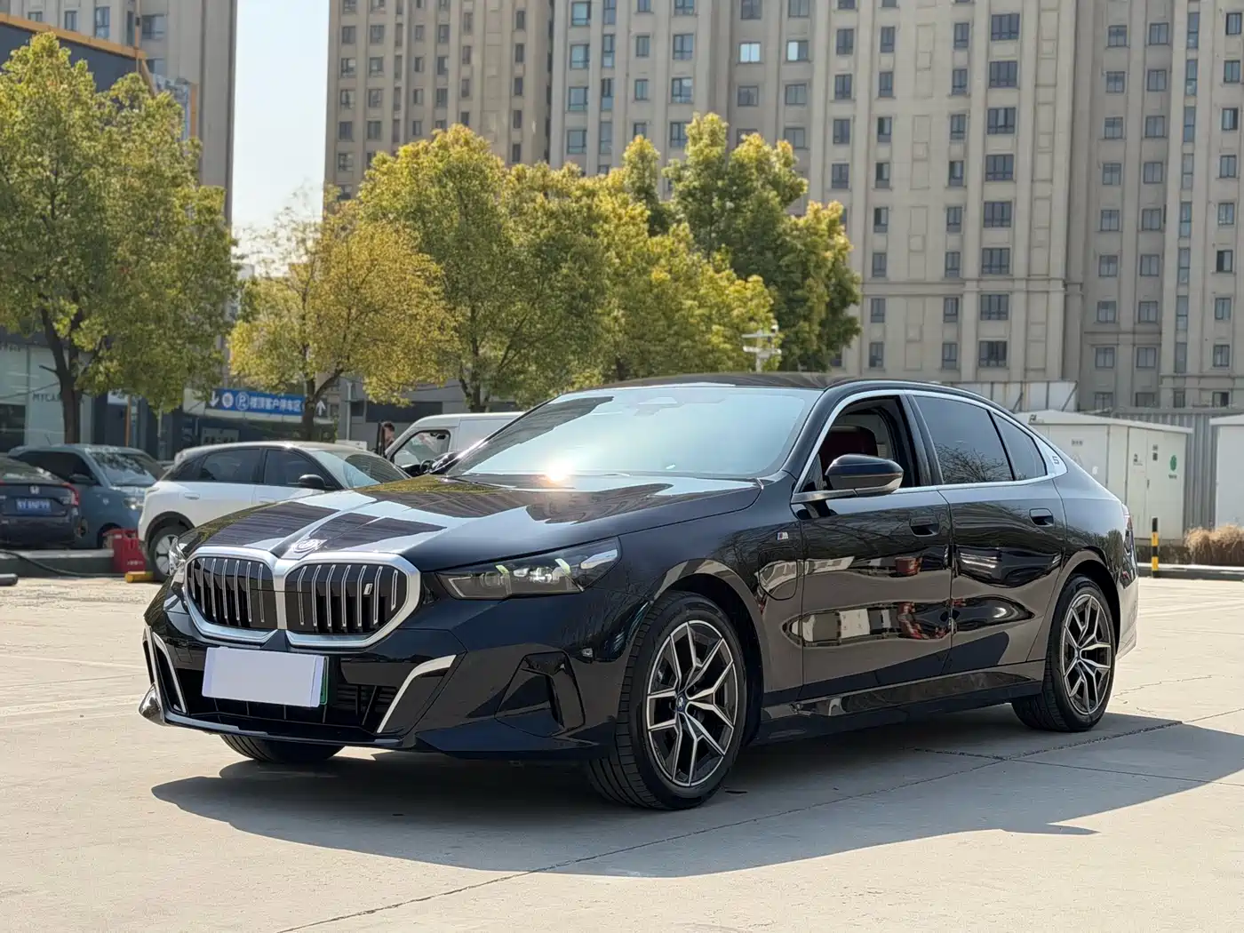 BMW I5