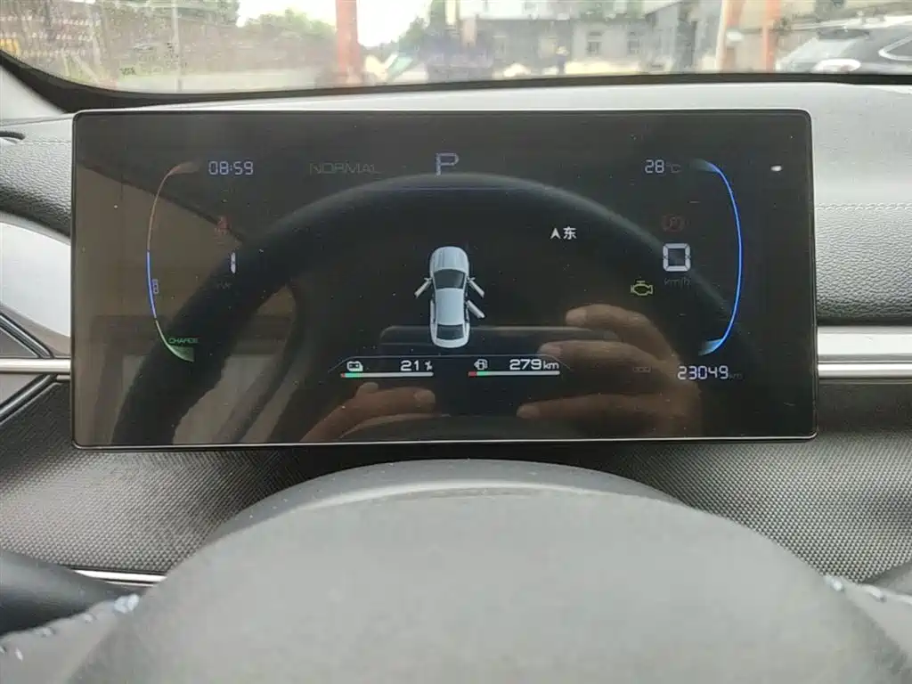 BYD Destroyer 05 2024 Glory Edition DM-i 55KM Luxury фото 12
