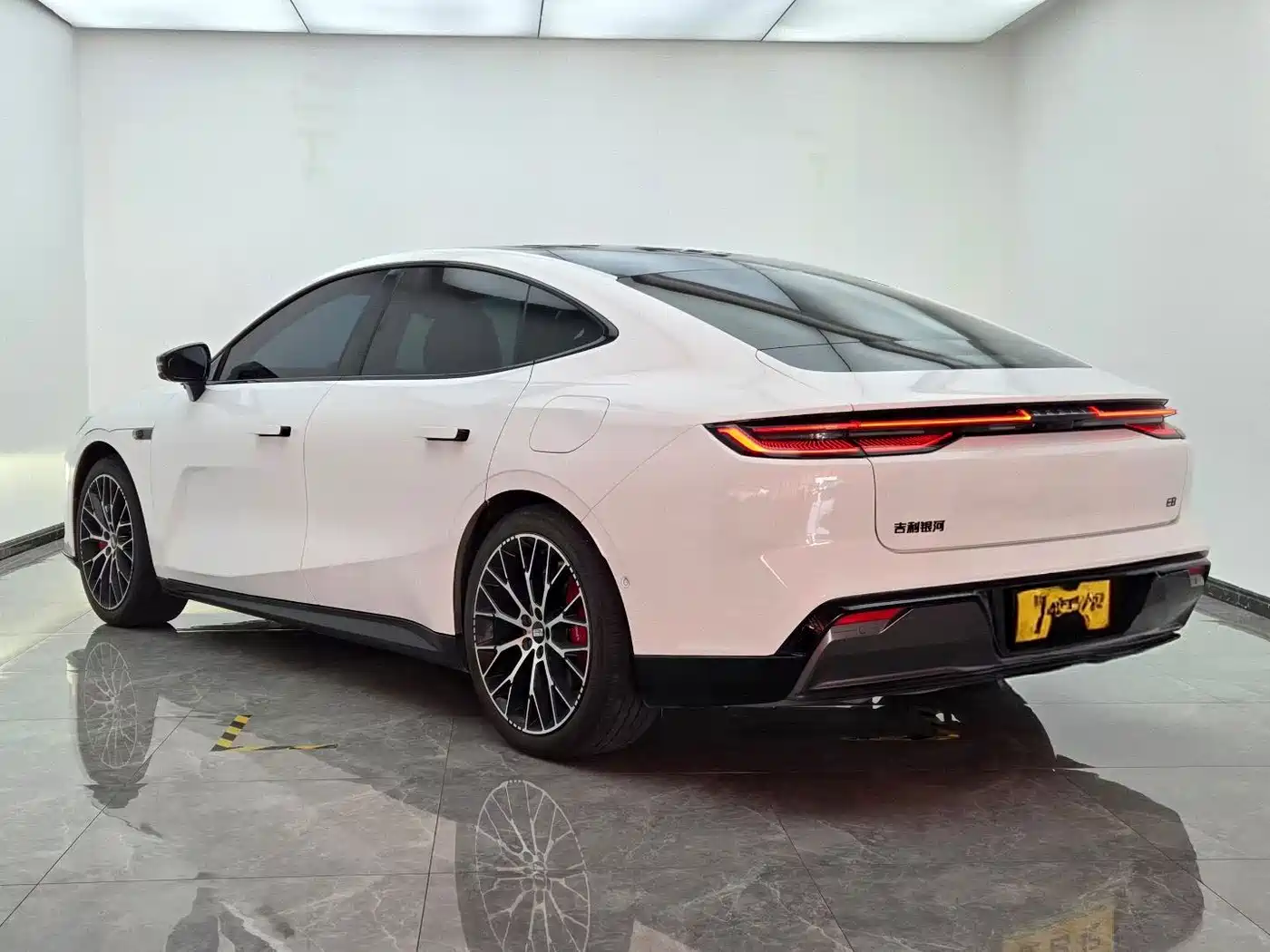 2025 Geely Galaxy Galaxy E8