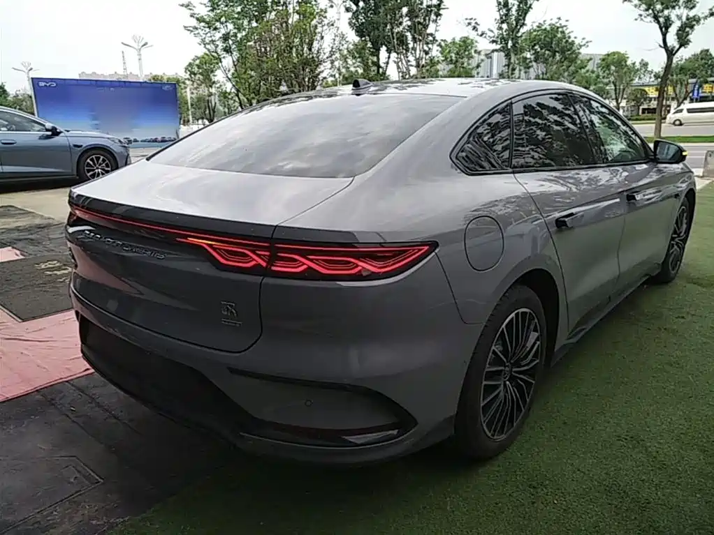 BYD Han 2025 DM-i Smart Driving Edition 125KM LiDAR Flagship фото 6